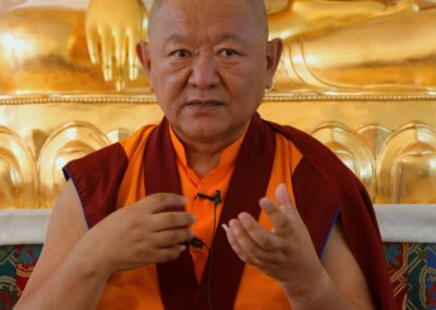 Ringu Tulku Rinpoche underviser på Karma Tashi Ling buddhistsenter